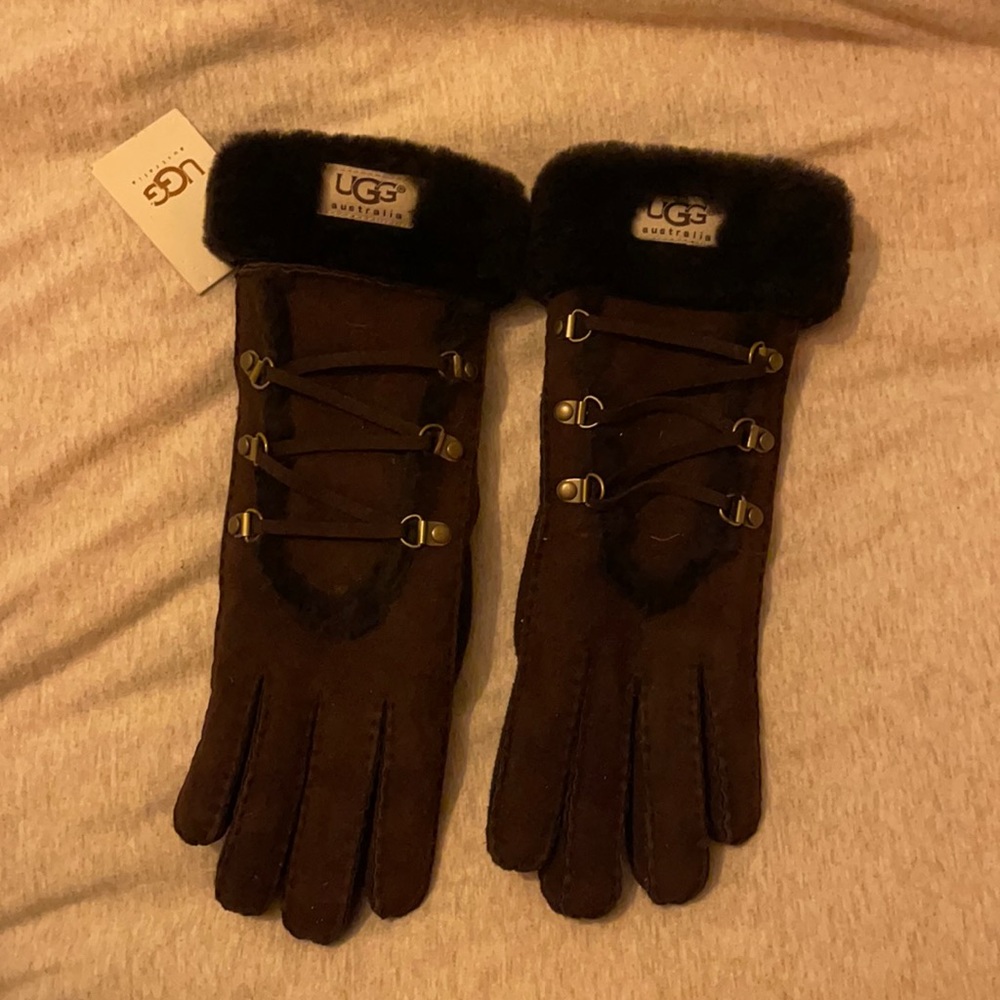 Ugg gloves
